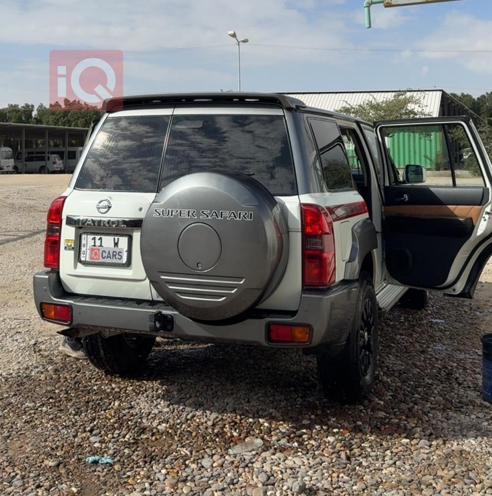 نيسان باترول سفاري